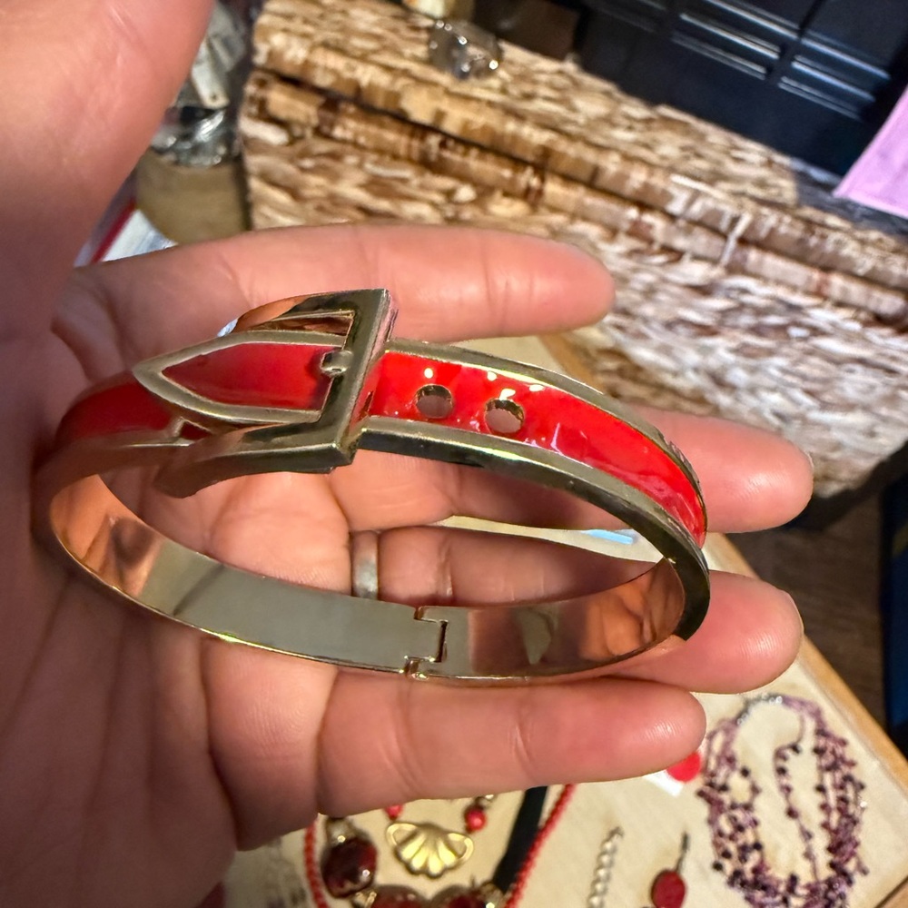 Mixed Vtg Jewelry lot of REDS - Picture 3 of 16